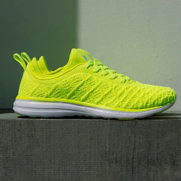 SOLD ON TRADESY NIB APL Techloom Phantom Sneakers - Picture 2 of 8